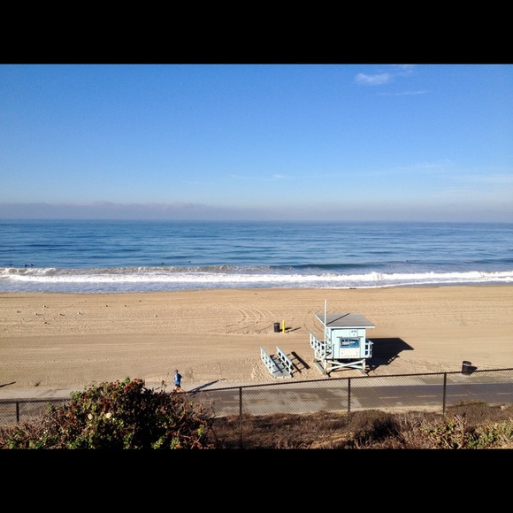 The chillest, timeless, refined apparel in town! - Picture 3 of 6